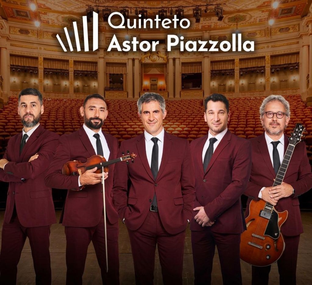 Quinteto Astor Piazzolla en retrato de ensemble